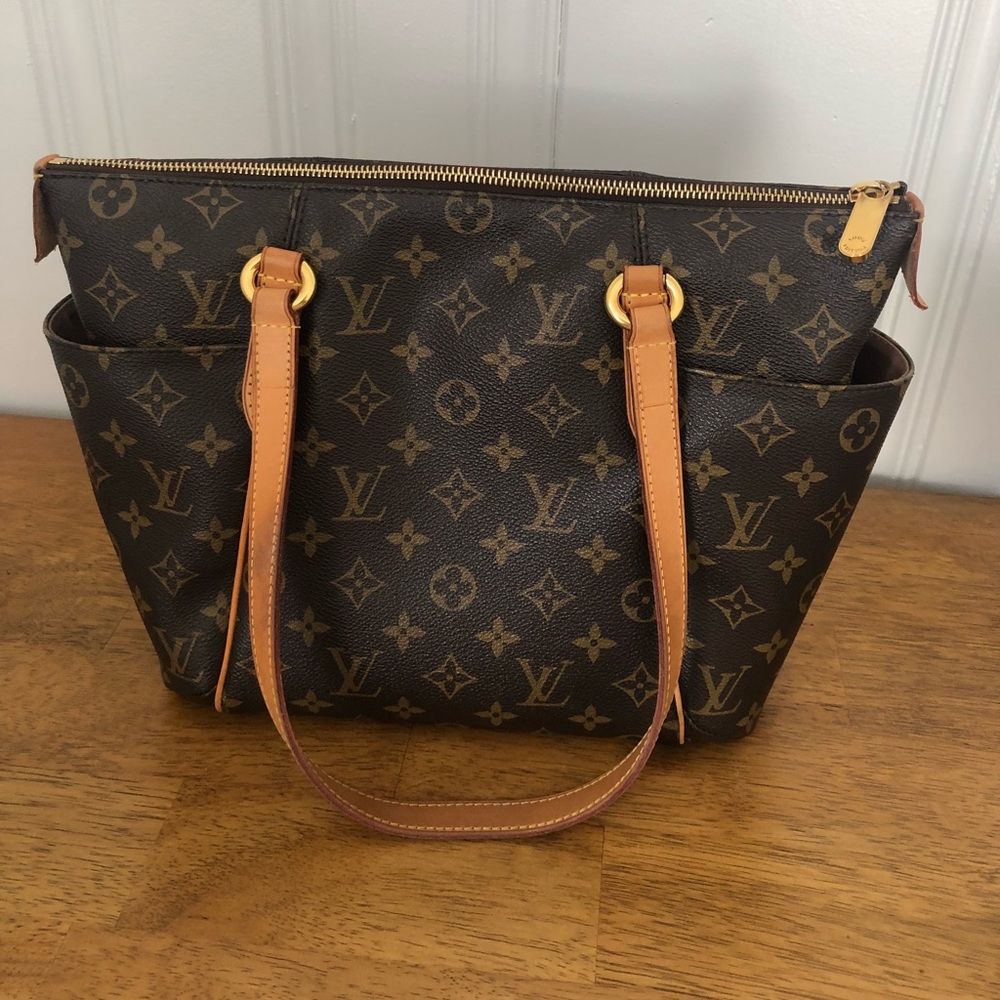 Louis Vuitton Totally PM Bag - Great Condition